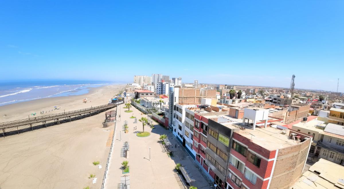 VENTA DE LINDA CASA EN PIMENTEL